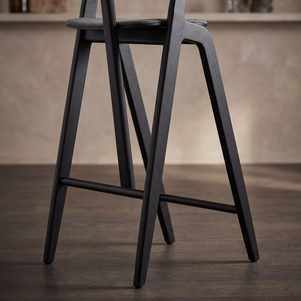 Barhocker Still – Detailansicht Gestell