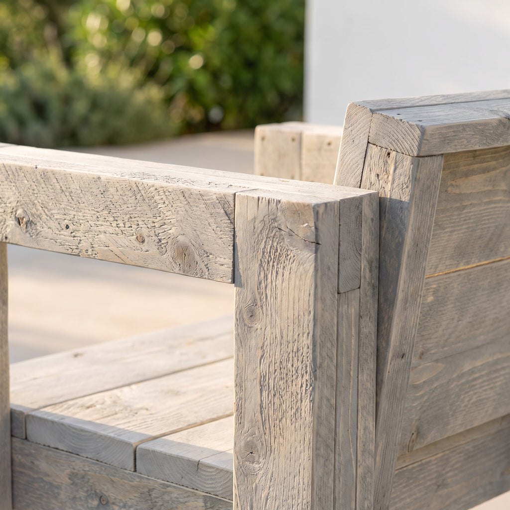 Bauholz Lounge 2 1-Sitzer – Detailansicht Material