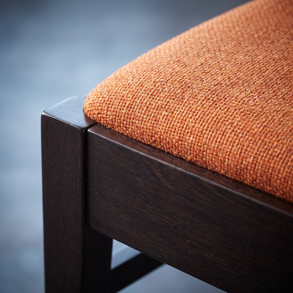 Restaurantstuhl Cara – Detailansicht Material