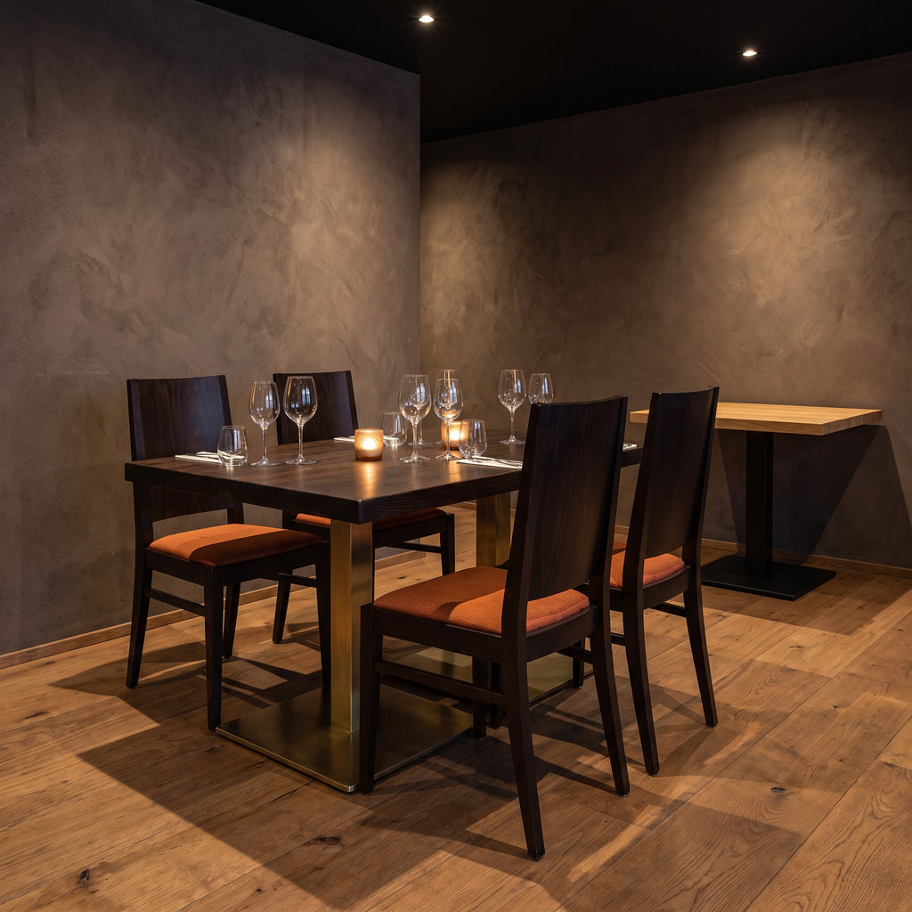 Restaurantstuhl Cara – Einsatzbeispiel am Tag