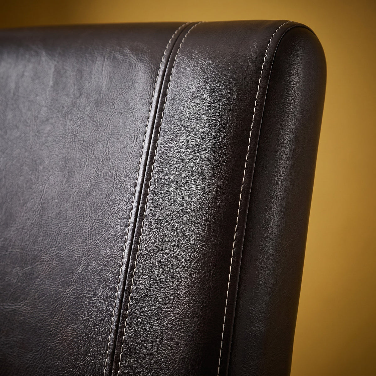Polsterstuhl Lianne – Detailansicht Material