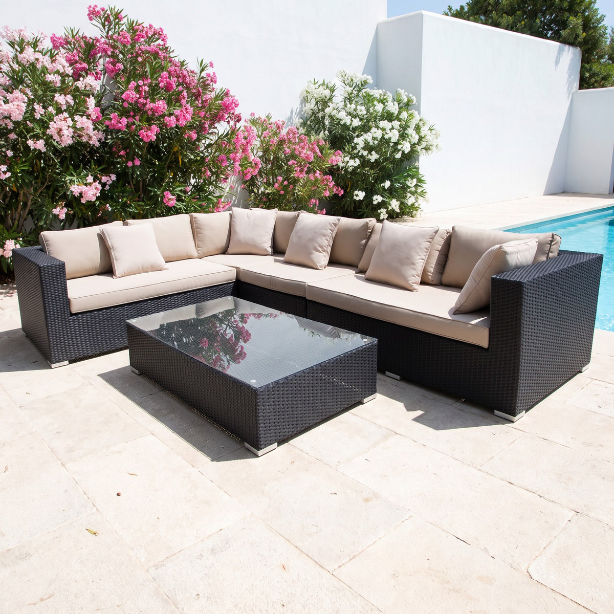 Lounge Set Emilia in – Einsatzbeispiel am Tag
