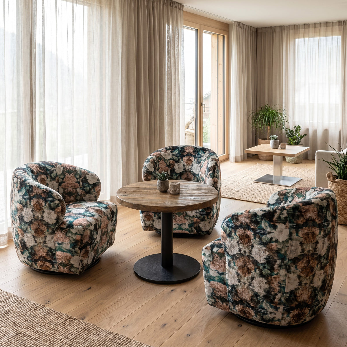 Loungesessel Adelaide – Einsatzbeispiel am Tag