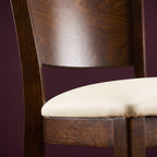 Restaurantstuhl Lynn – Detailansicht Material