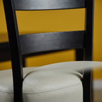 Restaurantstuhl Ramona – Detailansicht Material