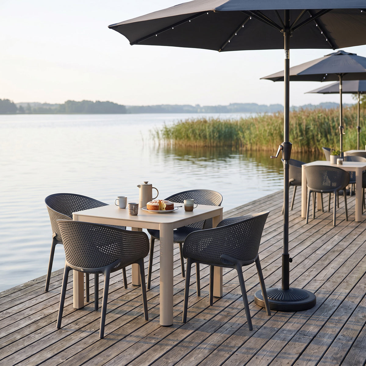Terrassenstuhl Adrianna – Einsatzbeispiel Restaurantterrasse