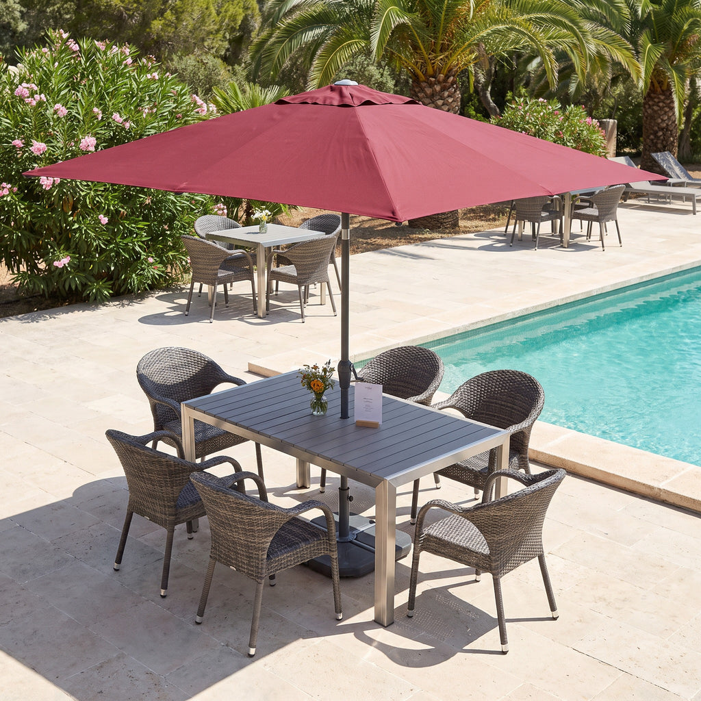 Terrassenstuhl Apollo Roca – Einsatzbeispiel Hotelterrasse