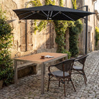 terrassenstuhl-bucky-grau – Einsatzbeispiel Restaurantterrasse