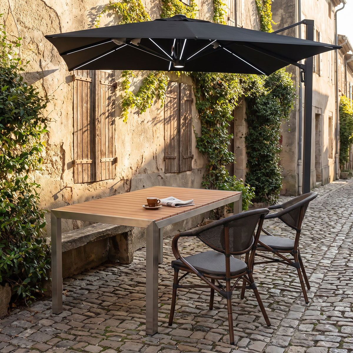 terrassenstuhl-bucky-grau – Einsatzbeispiel Restaurantterrasse