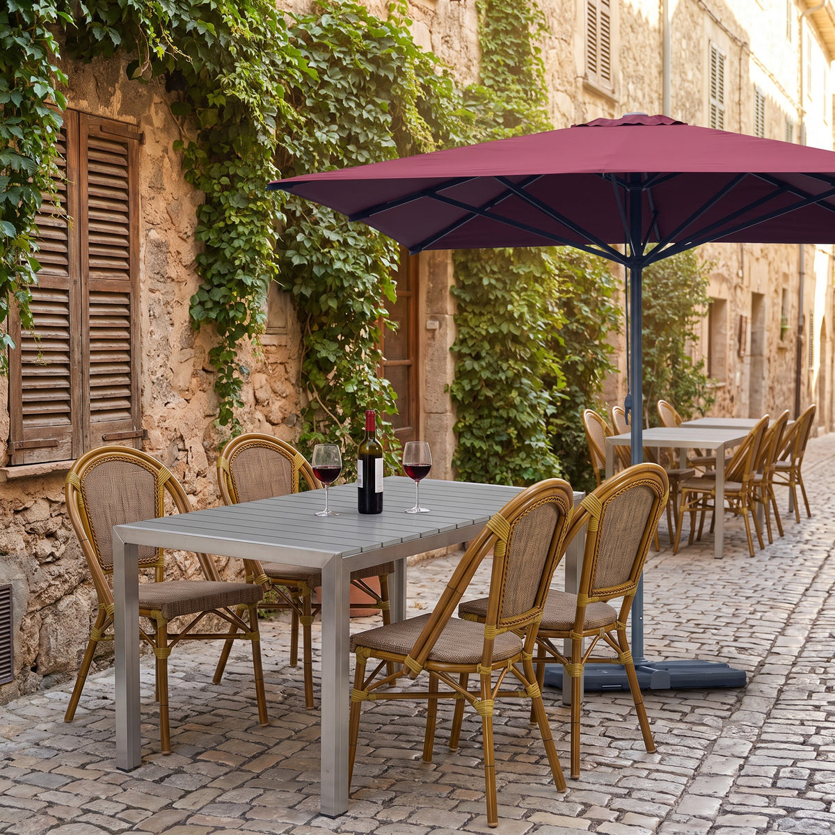 Terrassenstuhl Cana – Einsatzbeispiel Restaurantterrasse