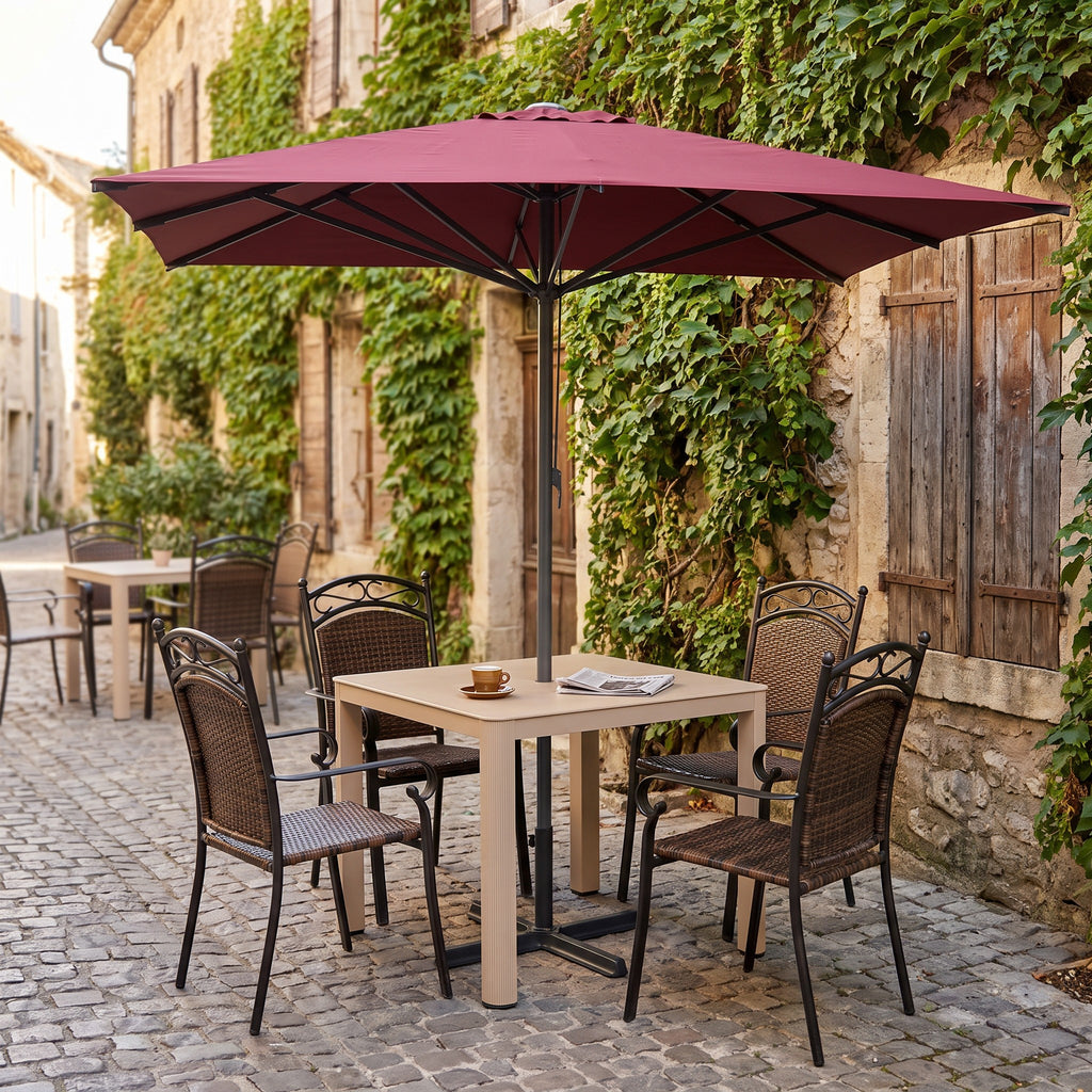 Terrassenstuhl Cappuccino burned – Einsatzbeispiel Restaurantterrasse