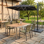 Terrassenstuhl Helios Anthrazit – Einsatzbeispiel Restaurantterrasse