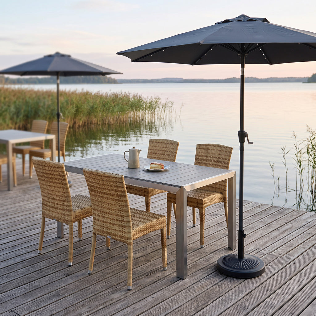 Terrassenstuhl Juno sereno – Einsatzbeispiel Restaurantterrasse
