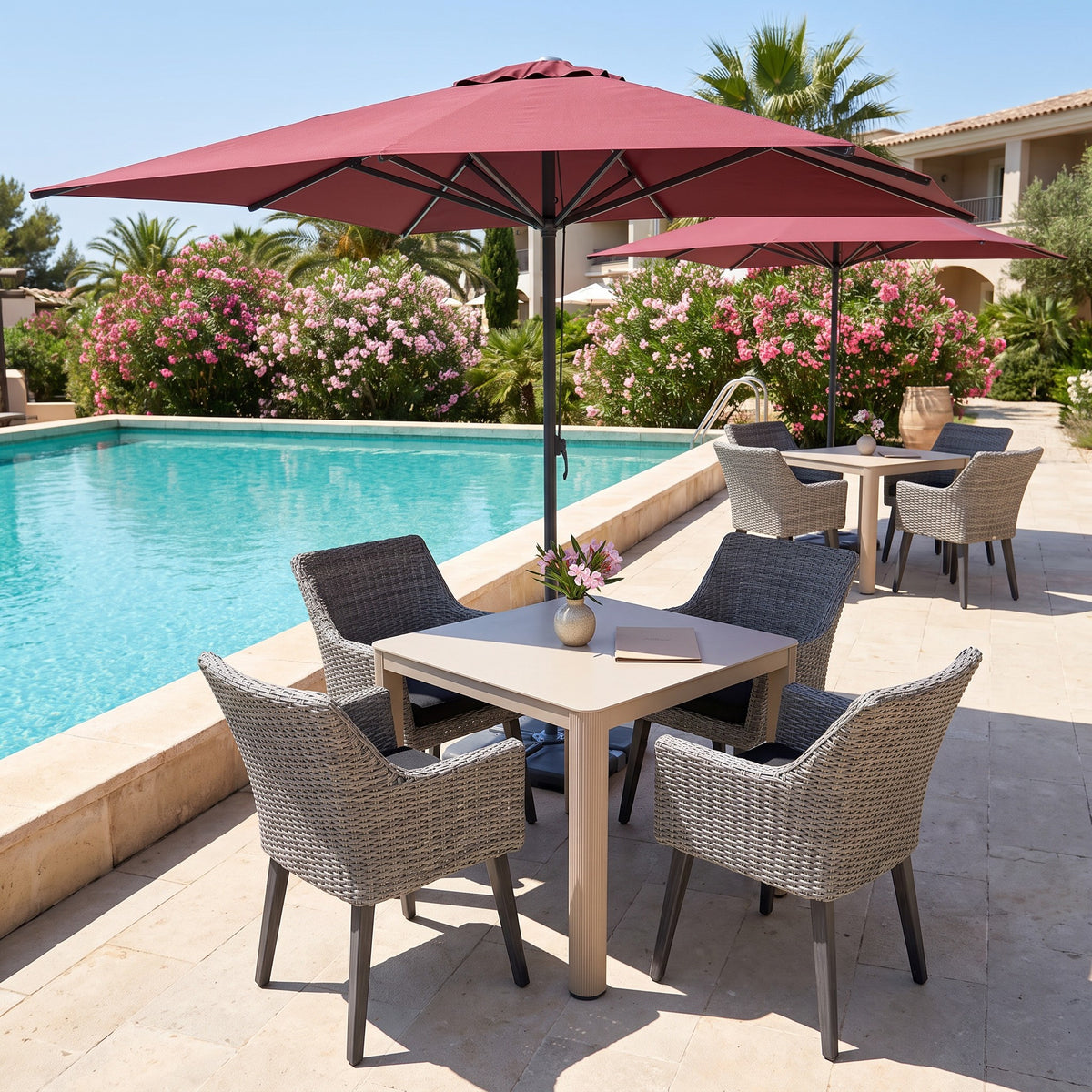 Terrassenstuhl Oberon – Einsatzbeispiel Hotelterrasse