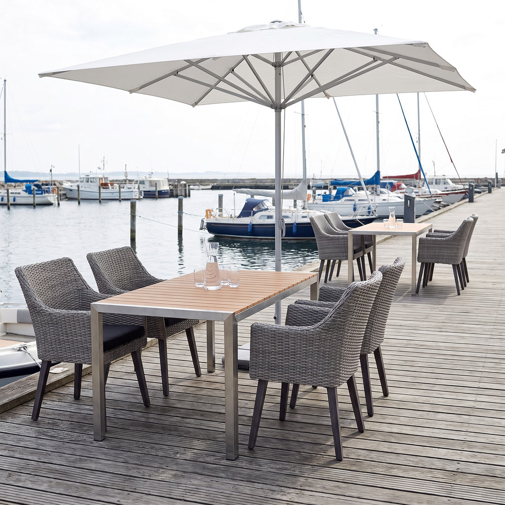 Terrassenstuhl Oberon – Einsatzbeispiel Restaurantterrasse