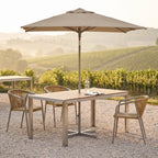 terrassenstuhl-santiago-honey – Einsatzbeispiel Hotelterrasse
