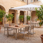 Terrassenstuhl Sedna taupe – Einsatzbeispiel Hotelterrasse