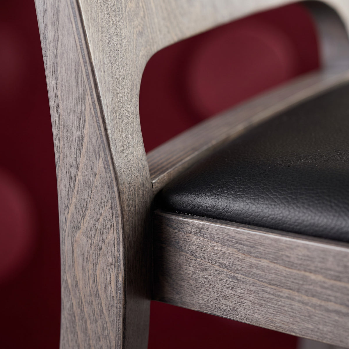 Holzstuhl Tessa – Detailansicht Material
